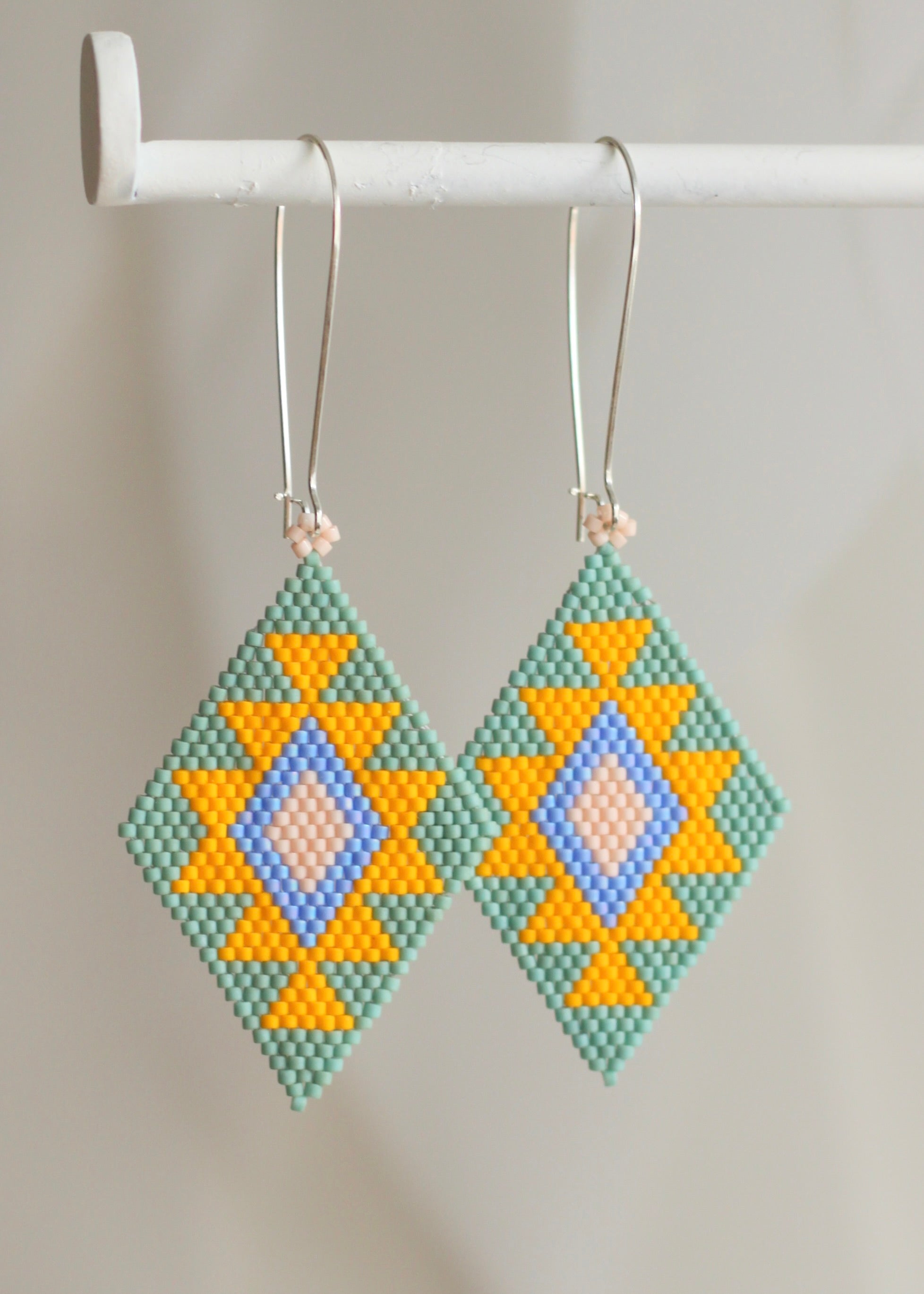 ēska askī x LUZ Collection - Native American Hand Beaded Earrings