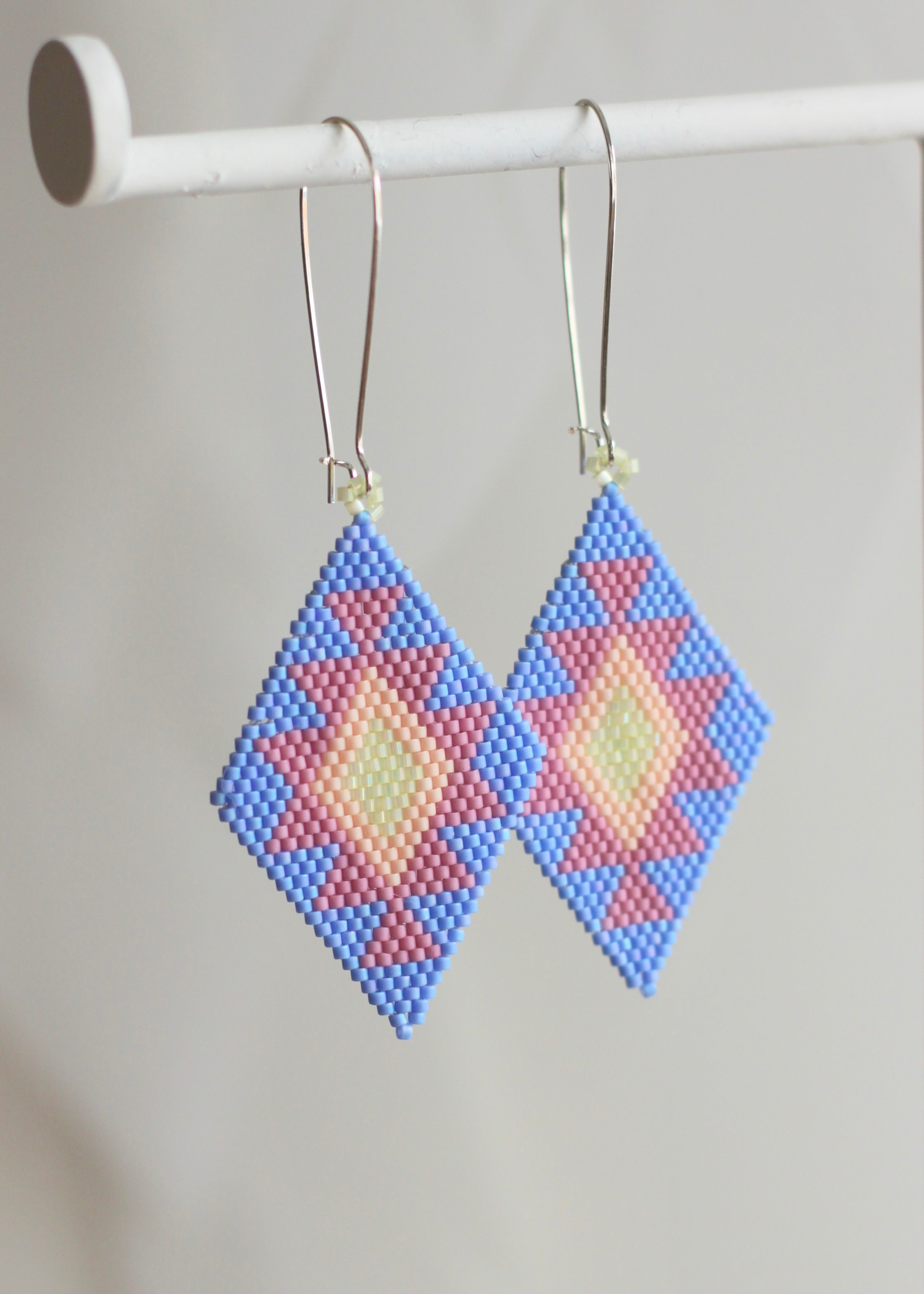 ēska askī x LUZ Collection - Native American Hand Beaded Earrings