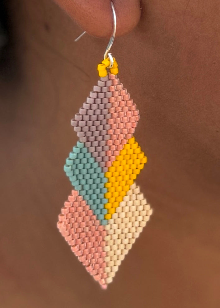 Native American - Wixárika Beaded Earrings Japanese Glass Seed Beads - Tu'uri xúkwiri