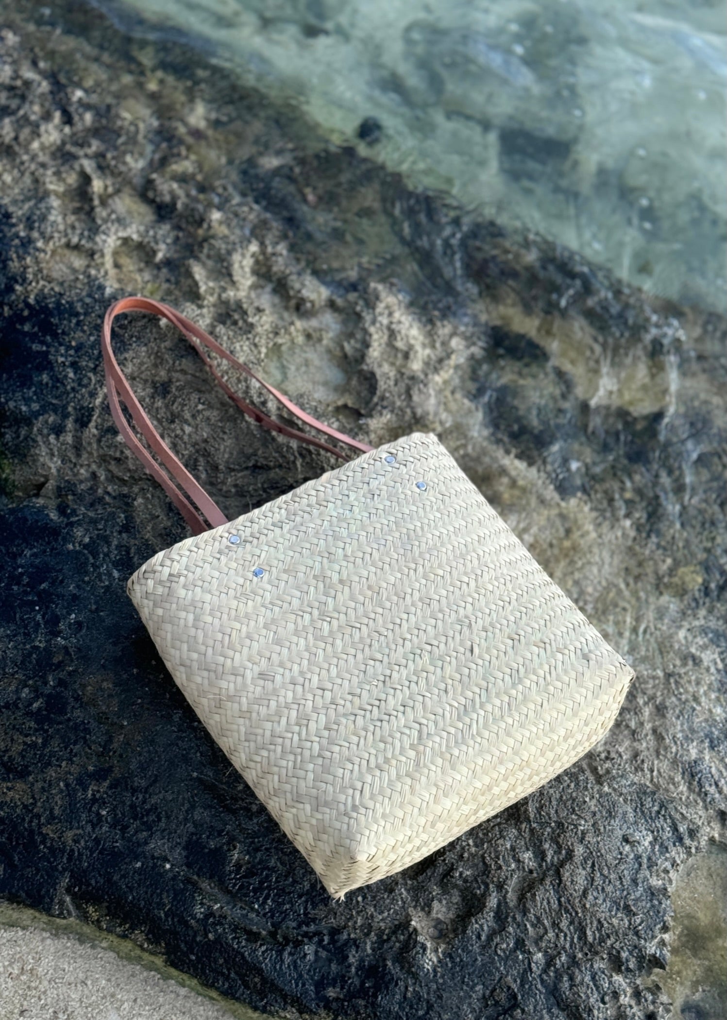 Small Las Palmas Tote - Hand Woven From Natural Palm - Leather Straps