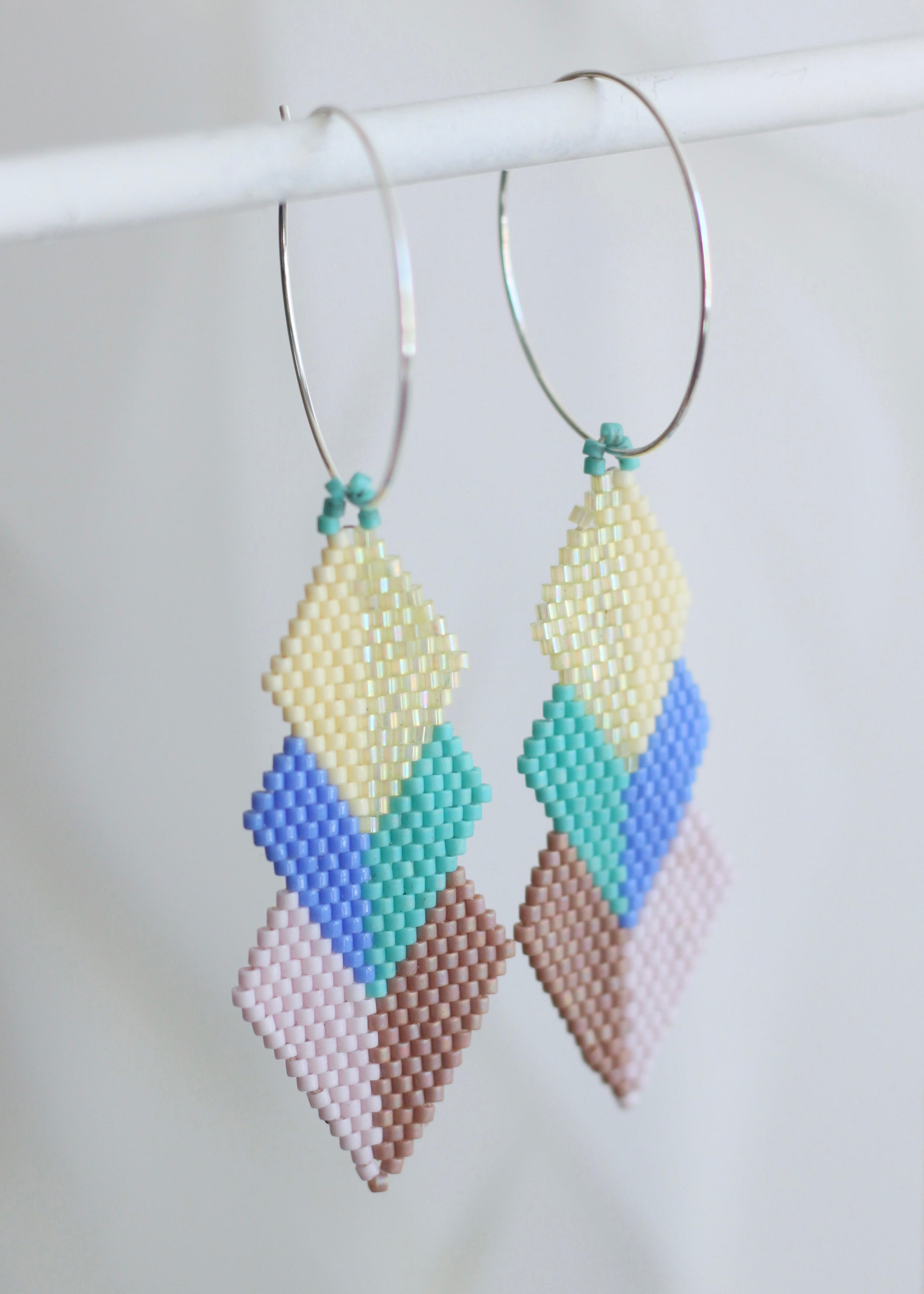 ēska askī x LUZ Collection - Beaded Earrings Japanese Glass Seed Beads - Tsi kwari