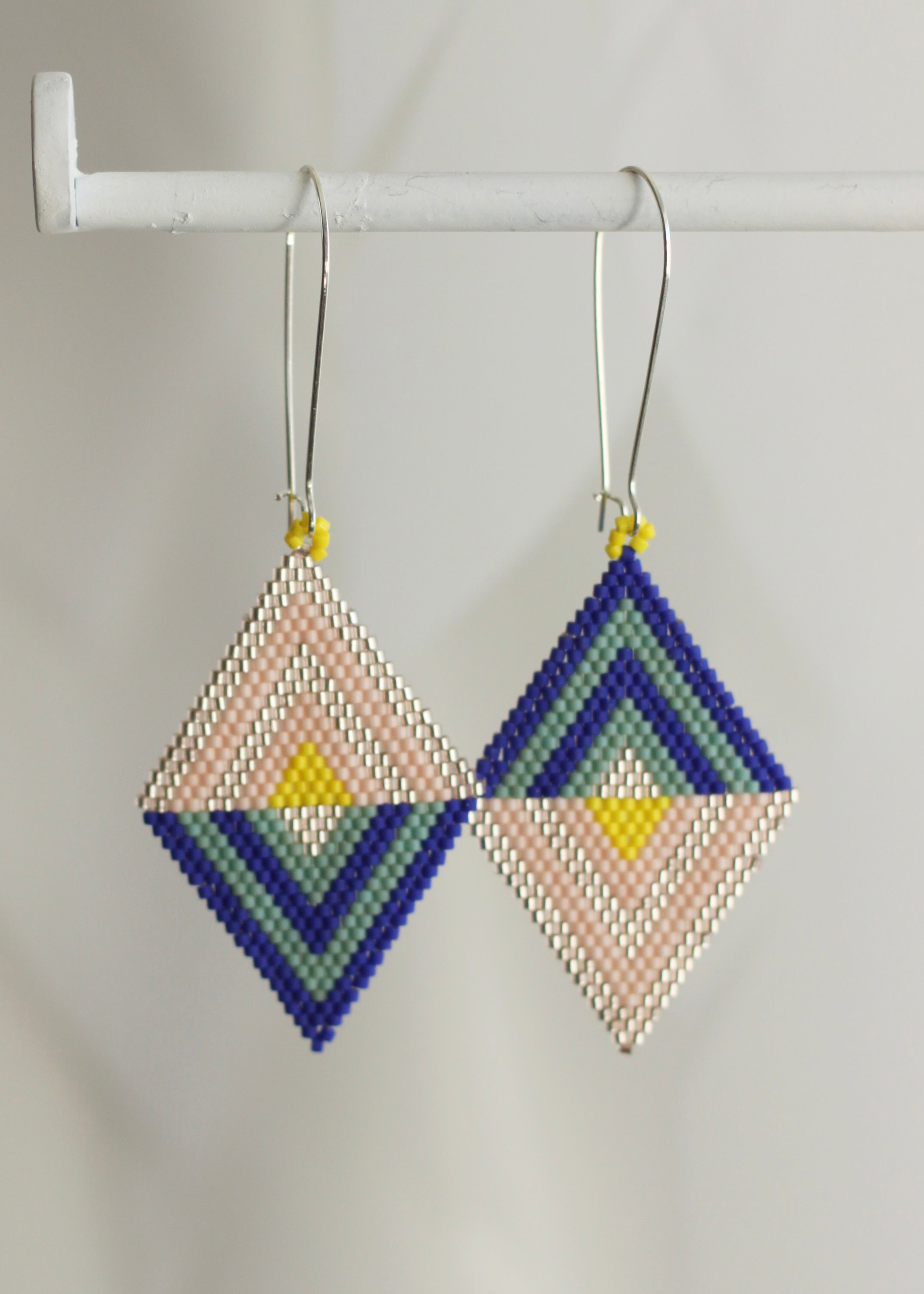 ēska askī x LUZ Collection - Native American Hand Beaded Earrings
