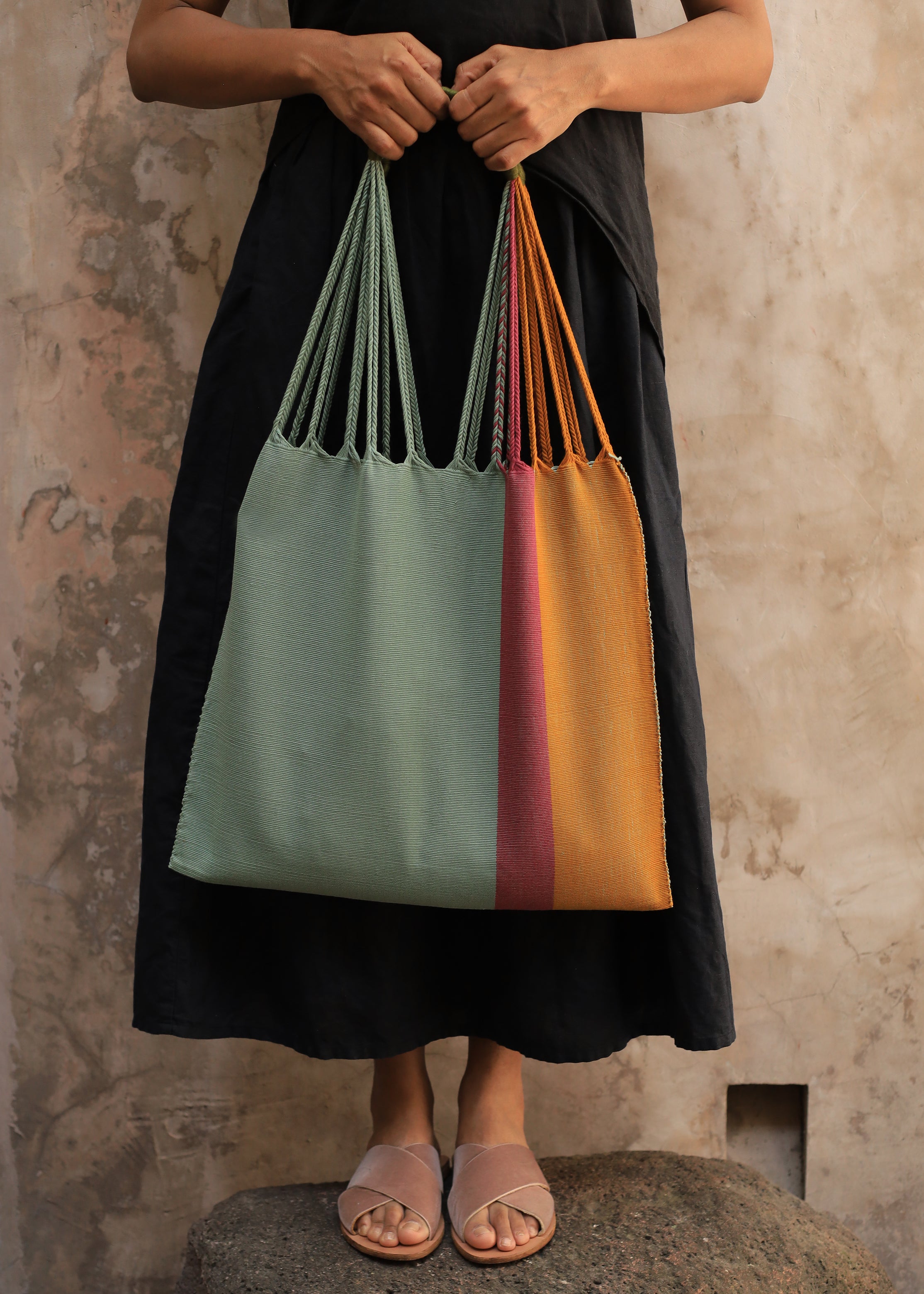 Las Rayas Tote - Pistachio / Gold