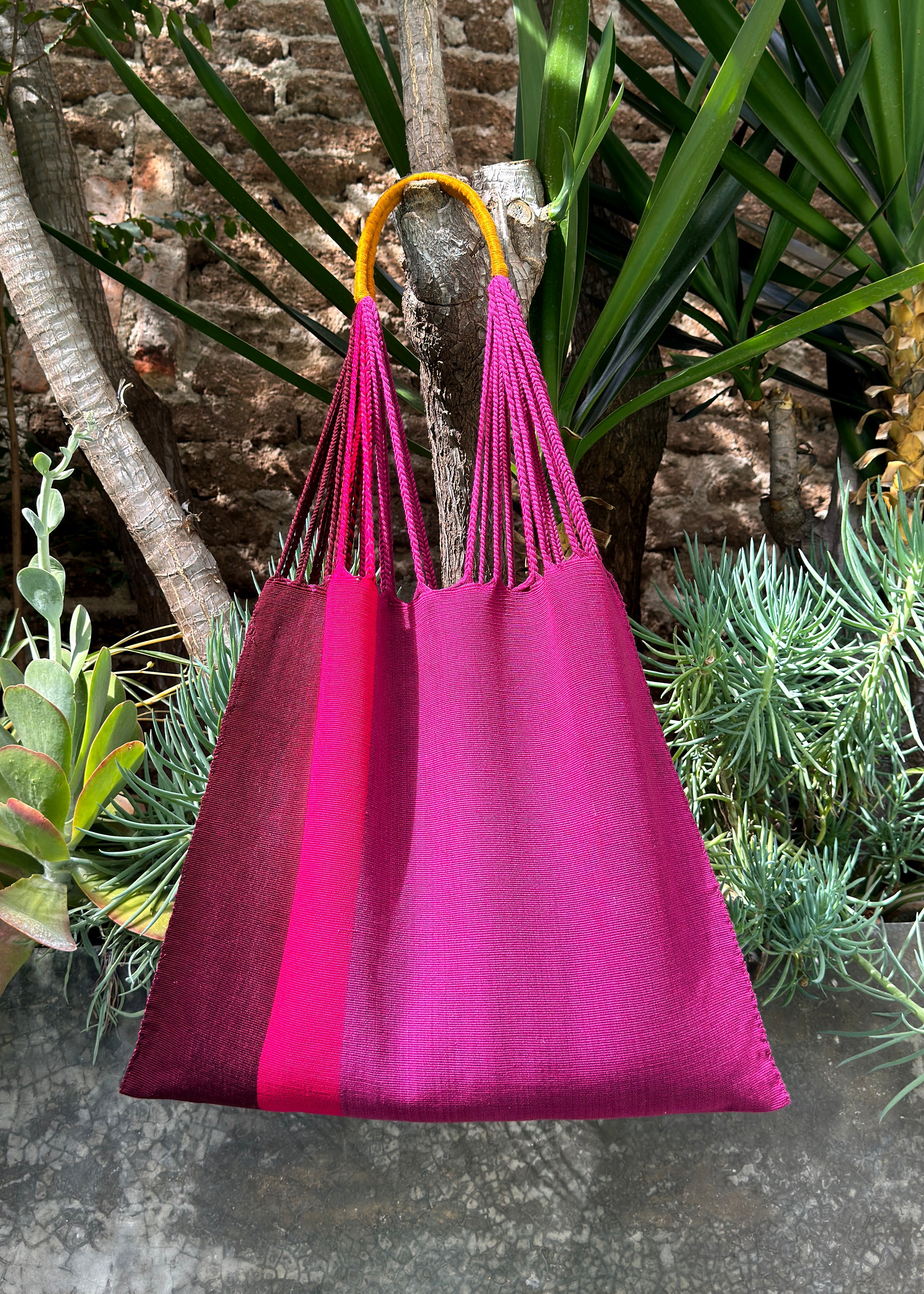 Las Rayas Tote - Vino / Bugambilia